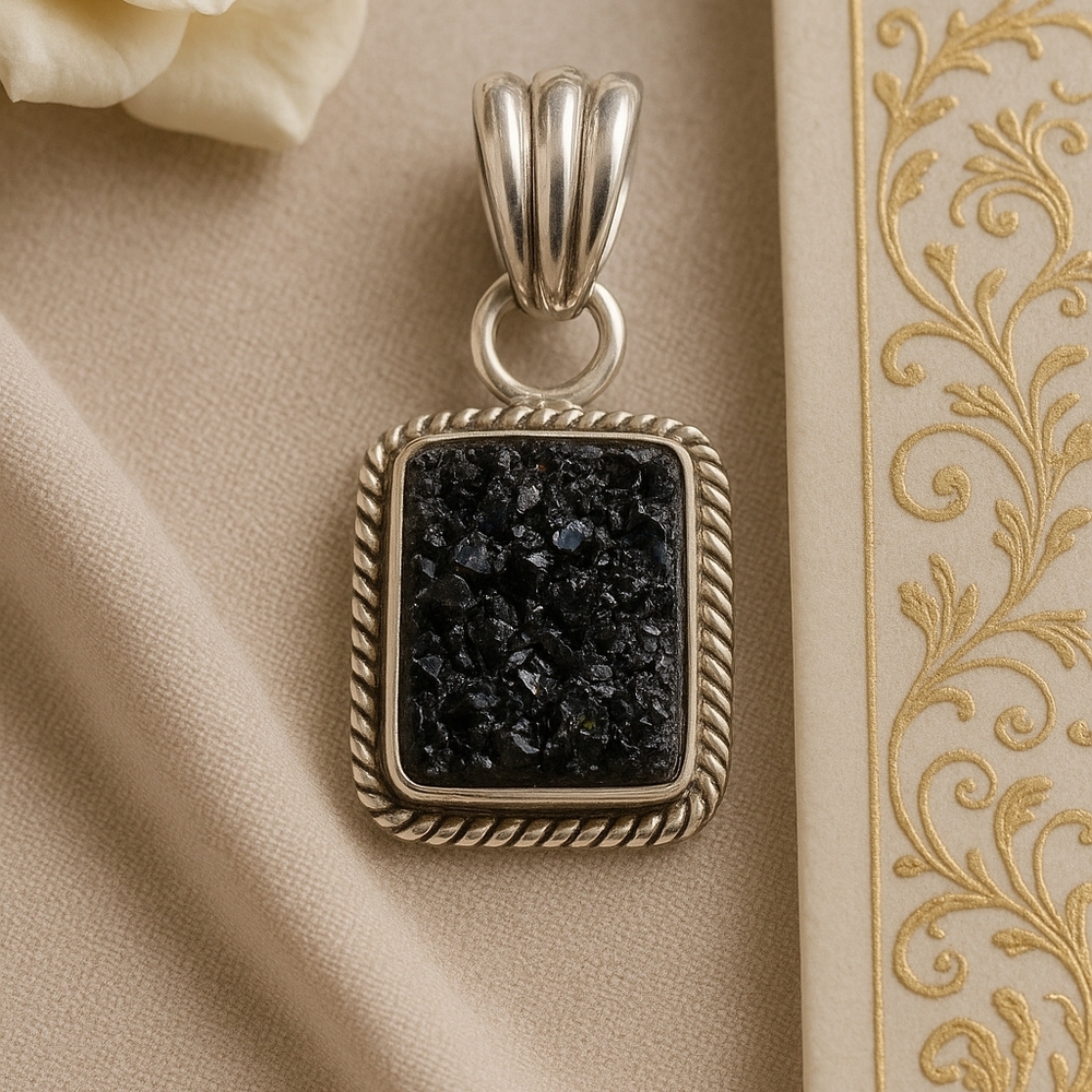 Vintage Sterling Silver Black Druzy Quartz Pendant – 7.86g
